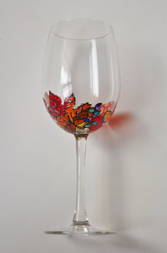 Grand Verre à pied en cristal peint à la main sur le thème de l'automne champignons et feuilles mortes