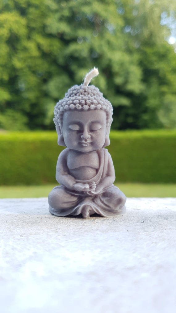 Buddha Kerze Meditationskerze Yogakerze Achtsamkeitskerze Dekofigur Geschenkfigur Figurkerze Entspannung Zenkerze Spiritualität