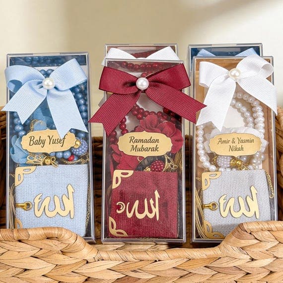 Personalized Velvet Mini Quran Gift Set with Decorative Elegant Box, Pearl Tasbeeh Counter, Eid Favor, Wedding Gift